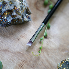 Eyebrow brush