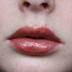 697 Barra de labios Champán
