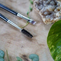 Sourcils - brosse