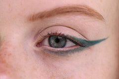 Eye Pencil Green Glow