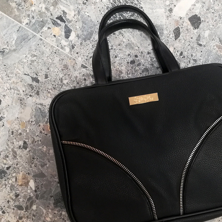 CC Cosmetic Deluxe Bag